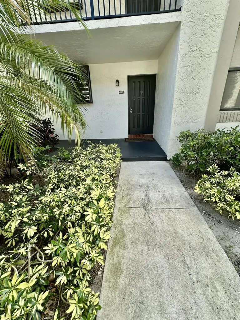 1250 S Military Trail Deerfield Beach FL 33442