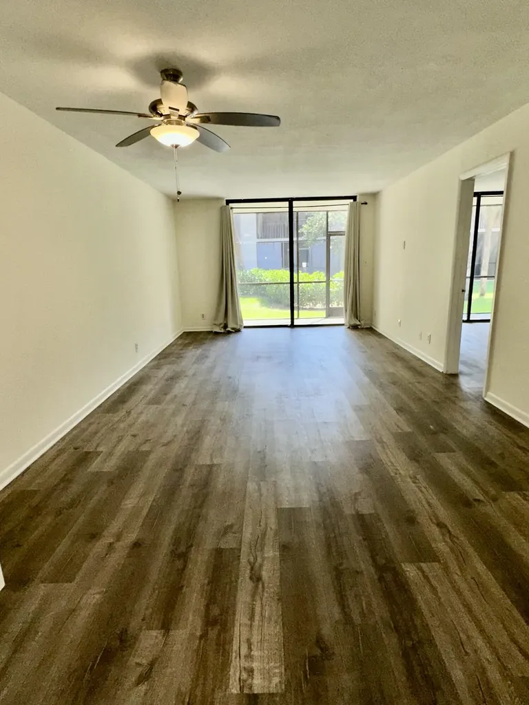 1250 S Military Trail Deerfield Beach FL 33442