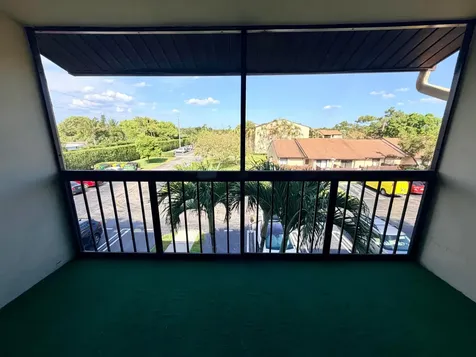 616 Sea Pine Way Greenacres FL 33415