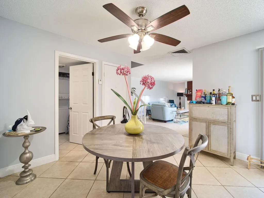 1120 11th Court Palm Beach Gardens FL 33410