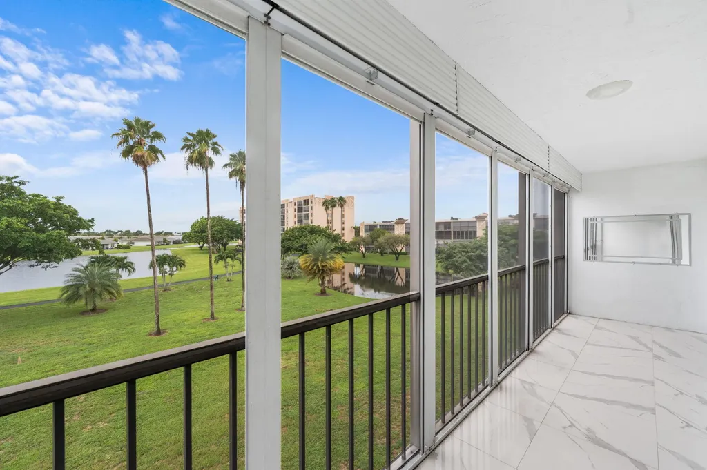6936 Huntington Lane Delray Beach FL 33446