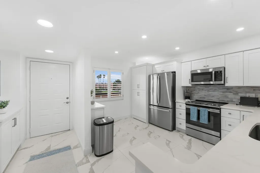 6936 Huntington Lane Delray Beach FL 33446