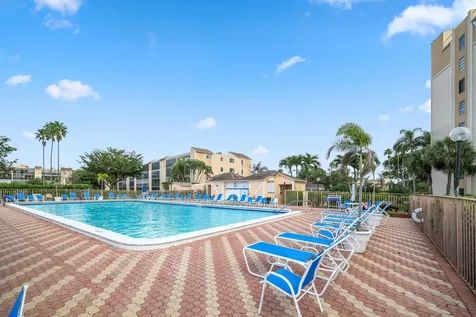 6936 Huntington Lane Delray Beach FL 33446