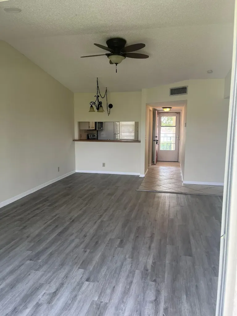 9993 Three Lakes Circle Boca Raton FL 33428