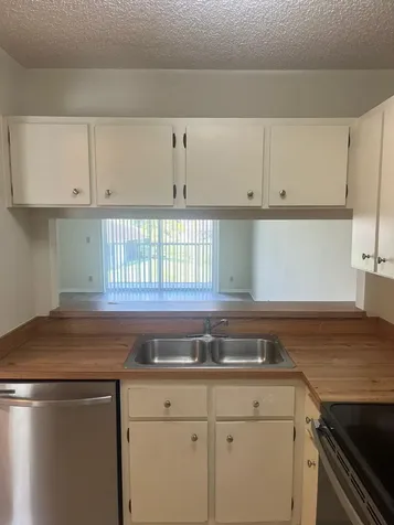 9993 Three Lakes Circle Boca Raton FL 33428