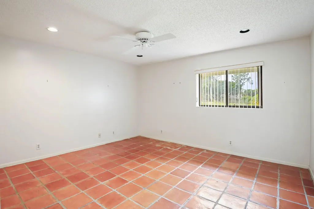 6888 Fountains Circle Lake Worth FL 33467