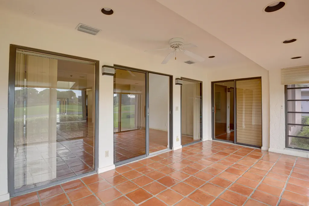 6888 Fountains Circle Lake Worth FL 33467