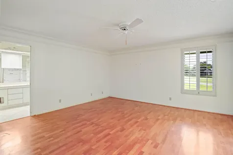 6888 Fountains Circle Lake Worth FL 33467