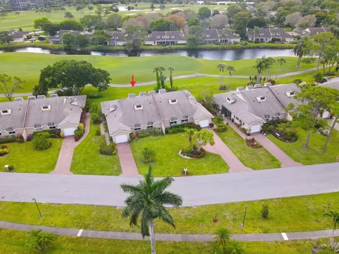 6888 Fountains Circle Lake Worth FL 33467