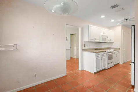 6888 Fountains Circle Lake Worth FL 33467