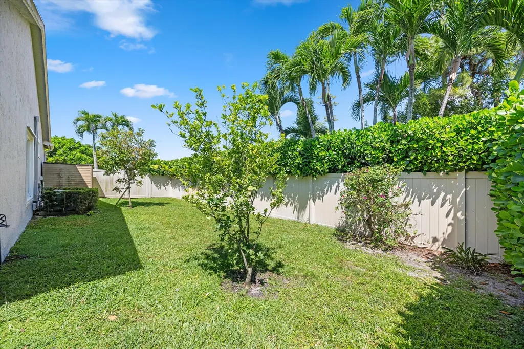 1110 Aviary Road Wellington FL 33414