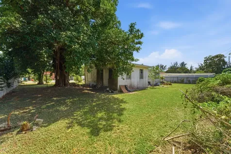 1129 NW 105th Street Miami FL 33150