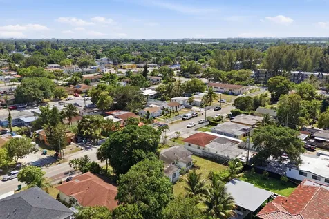 1129 NW 105th Street Miami FL 33150
