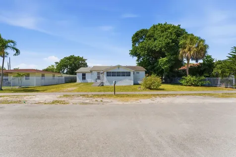 1129 NW 105th Street Miami FL 33150