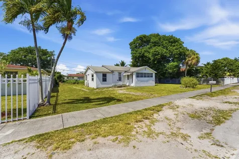 1129 NW 105th Street Miami FL 33150