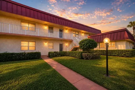 12012 Greenway Circle S Royal Palm Beach FL 33411