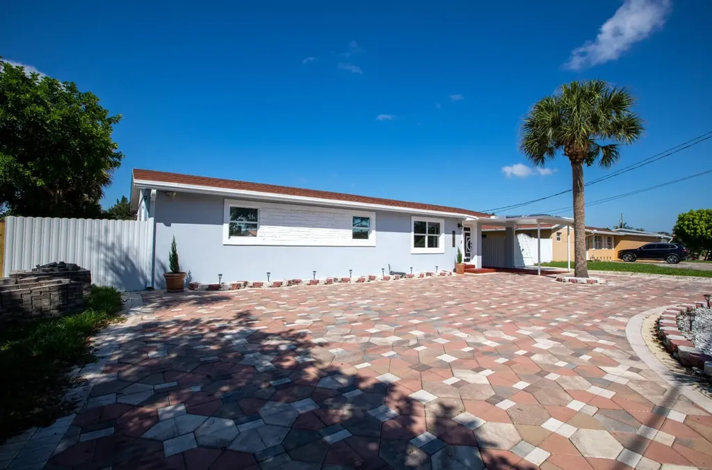 1853 S Florida Mango Road West Palm Beach FL 33406