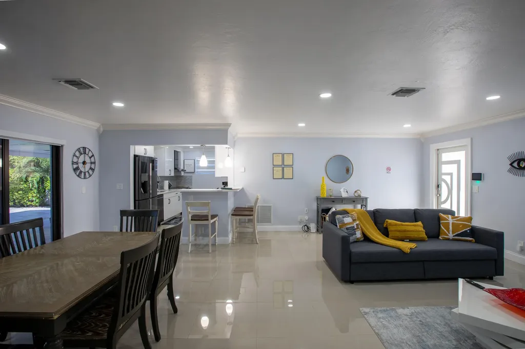 1853 S Florida Mango Road West Palm Beach FL 33406
