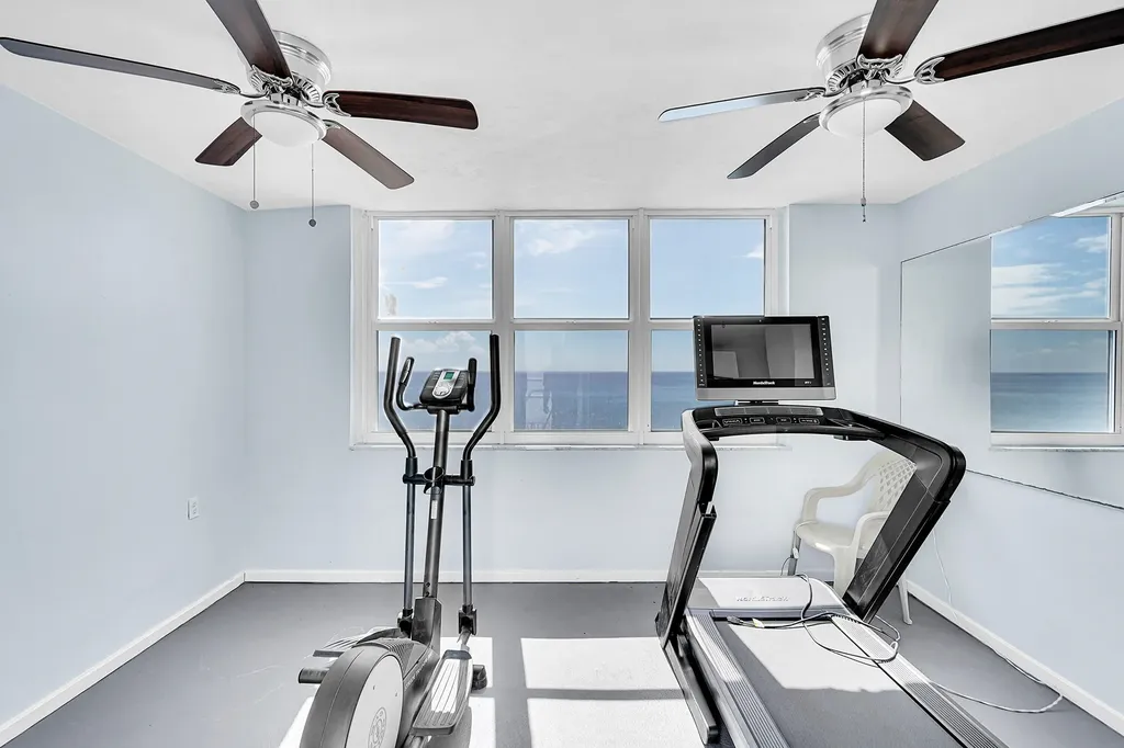 400 N Surf Road Hollywood FL 33019