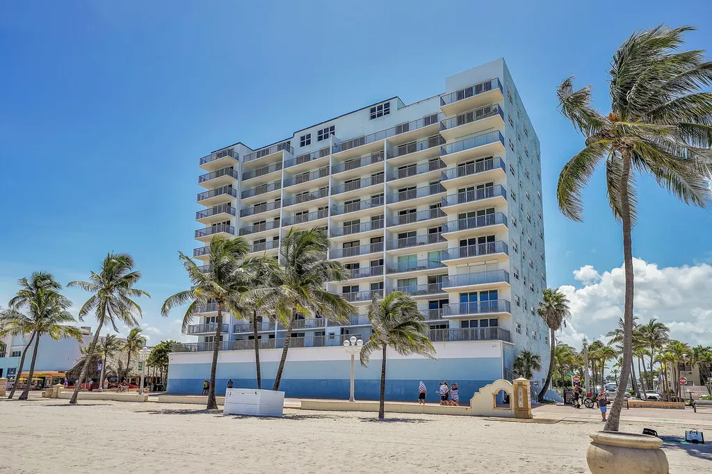 400 N Surf Road Hollywood FL 33019