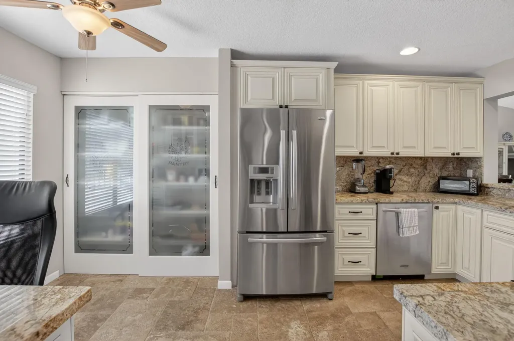 7701 Glendevon Lane Delray Beach FL 33446