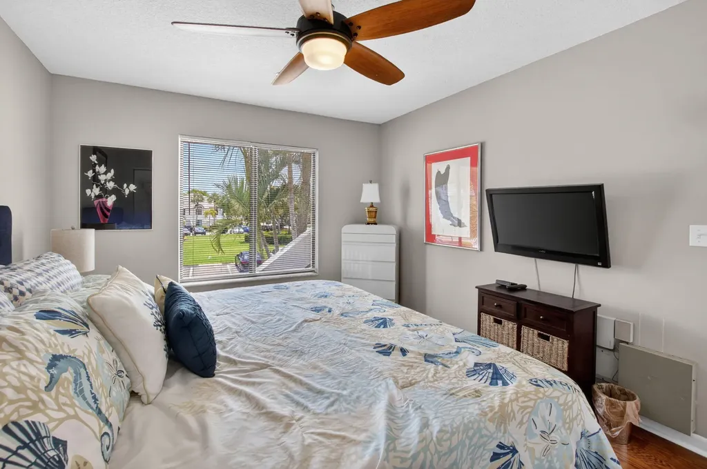 7701 Glendevon Lane Delray Beach FL 33446