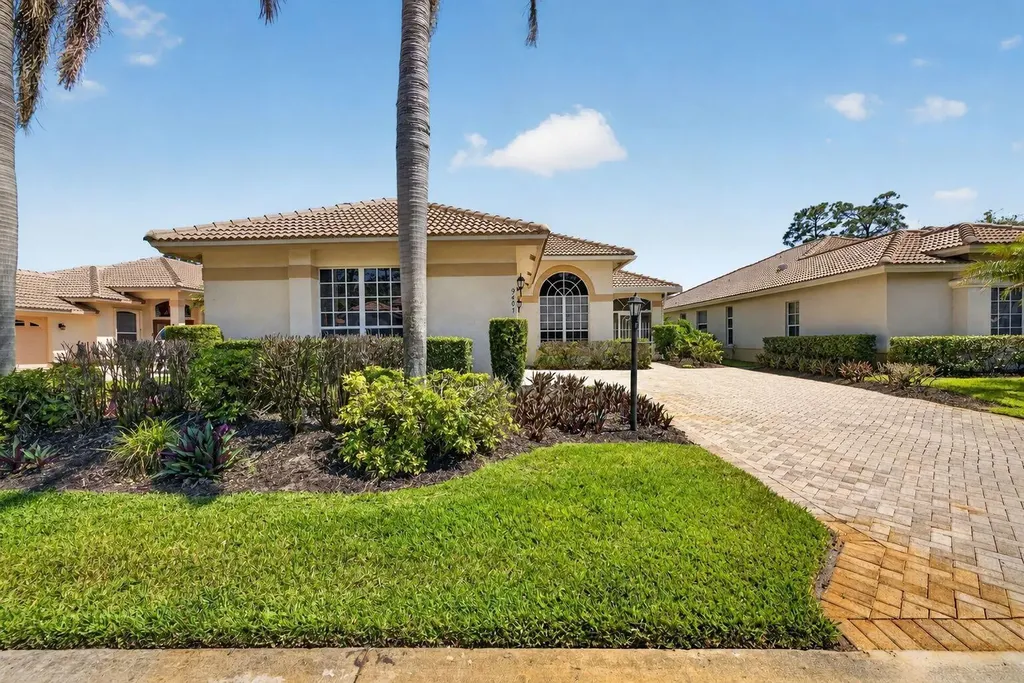 9407 Avenel Lane Port St Lucie FL 34986