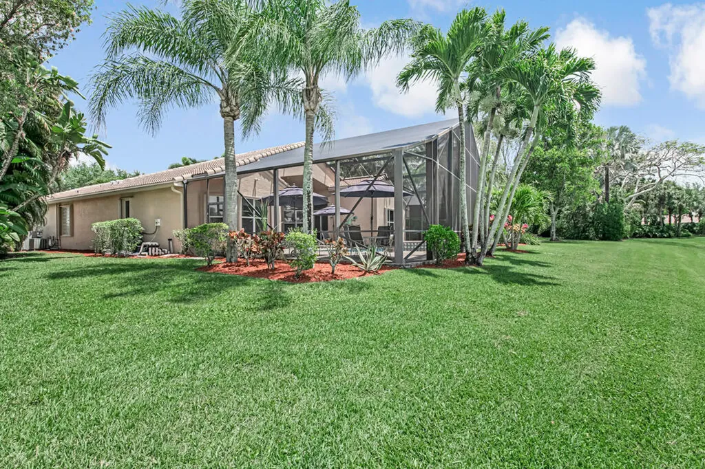 7945 Amethyst Lake Point Lake Worth FL 33467