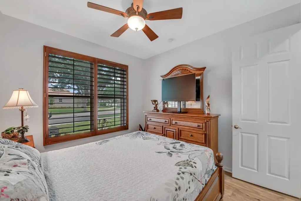 7945 Amethyst Lake Point Lake Worth FL 33467