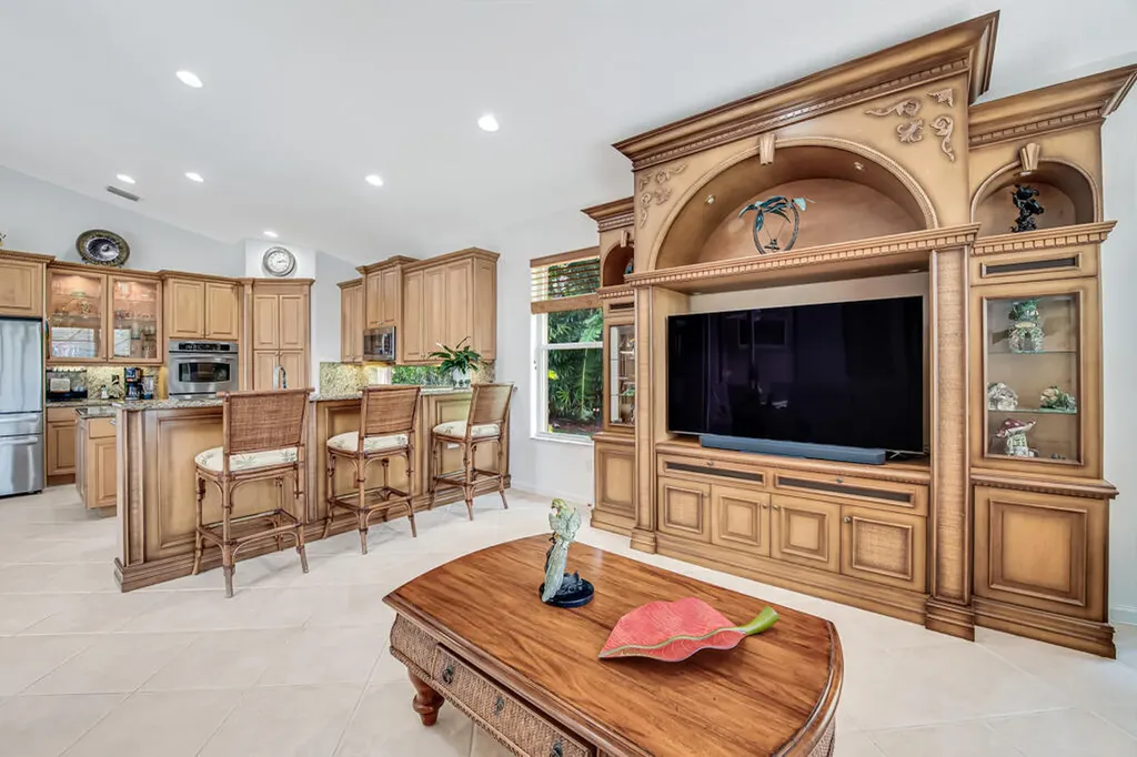 7945 Amethyst Lake Point Lake Worth FL 33467