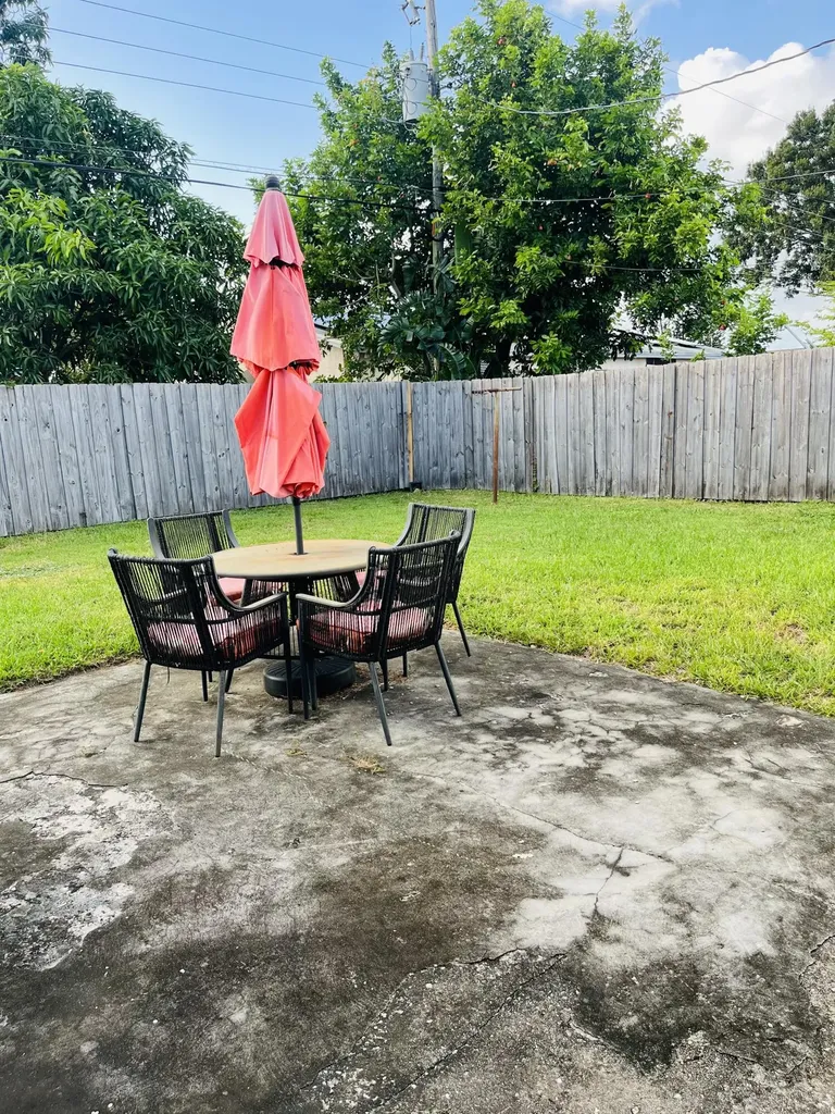 661 SW 29th Terrace Fort Lauderdale FL 33312