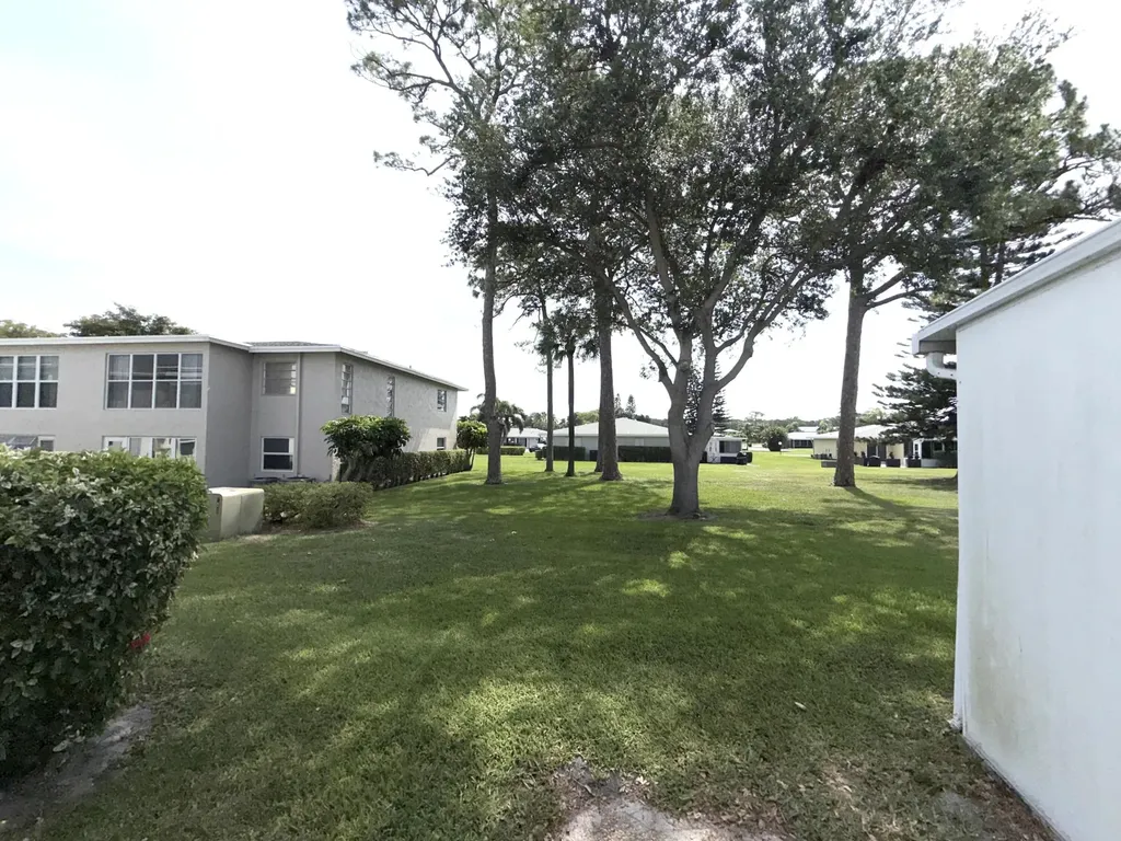 1030 Silk Oak Terrace Delray Beach FL 33445