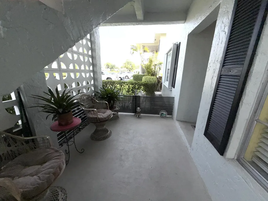 1030 Silk Oak Terrace Delray Beach FL 33445