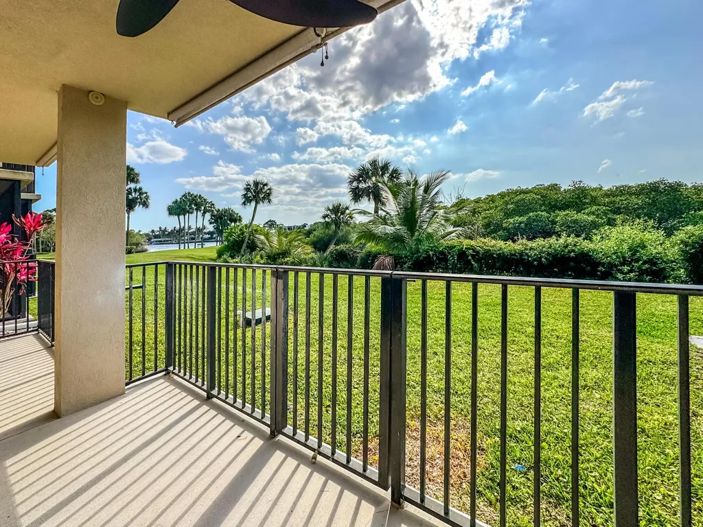 1701 Marina Isle Way Jupiter FL 33477