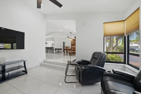7614 NW 87th Avenue Tamarac FL 33321