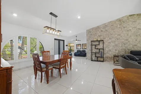 7614 NW 87th Avenue Tamarac FL 33321