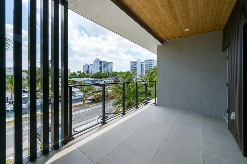 3225 Canal Drive Pompano Beach FL 33062