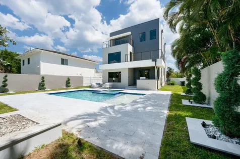 3225 Canal Drive Pompano Beach FL 33062