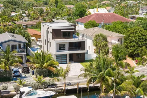 3225 Canal Drive Pompano Beach FL 33062