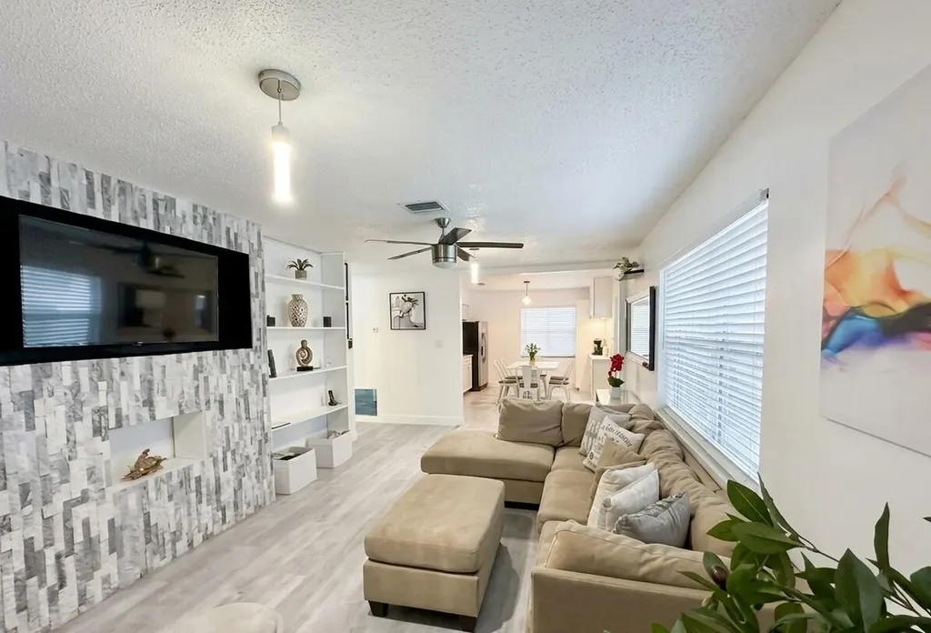 1524 N Victoria Park Road Fort Lauderdale FL 33304