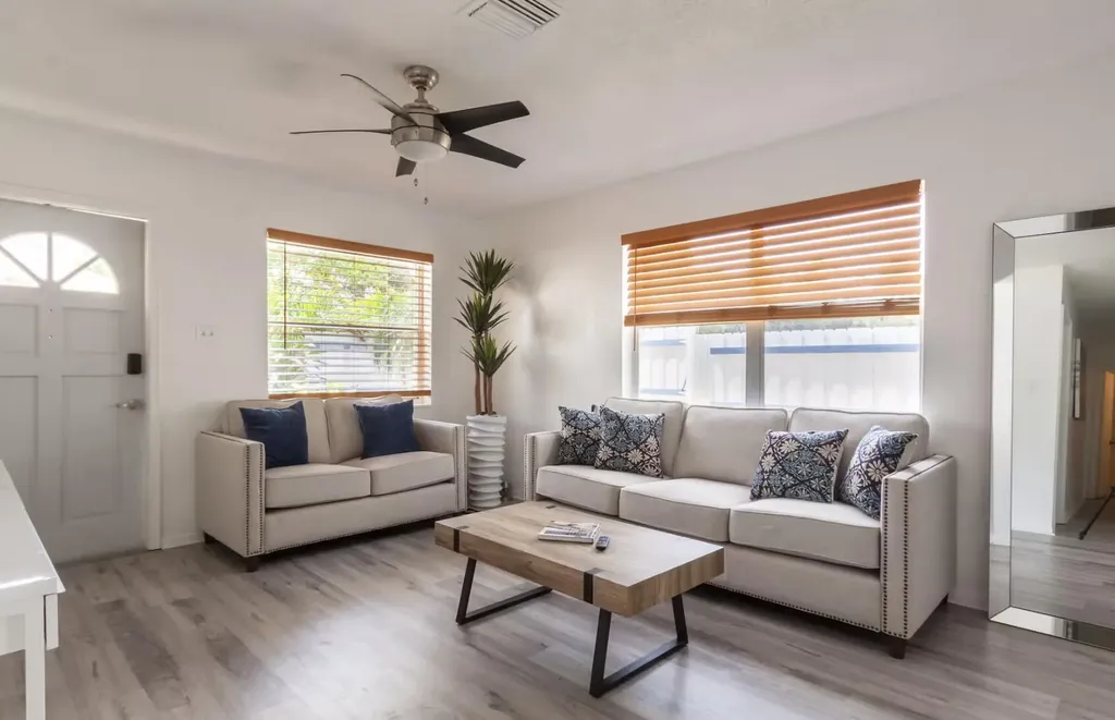 1524 N Victoria Park Road Fort Lauderdale FL 33304