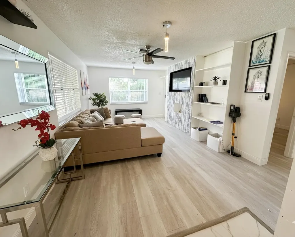 1524 N Victoria Park Road Fort Lauderdale FL 33304