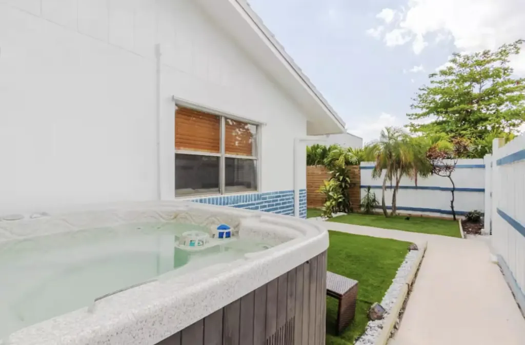 1524 N Victoria Park Road Fort Lauderdale FL 33304