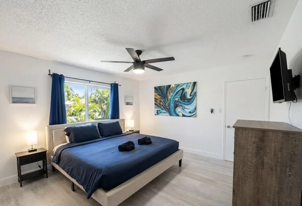 1524 N Victoria Park Road Fort Lauderdale FL 33304