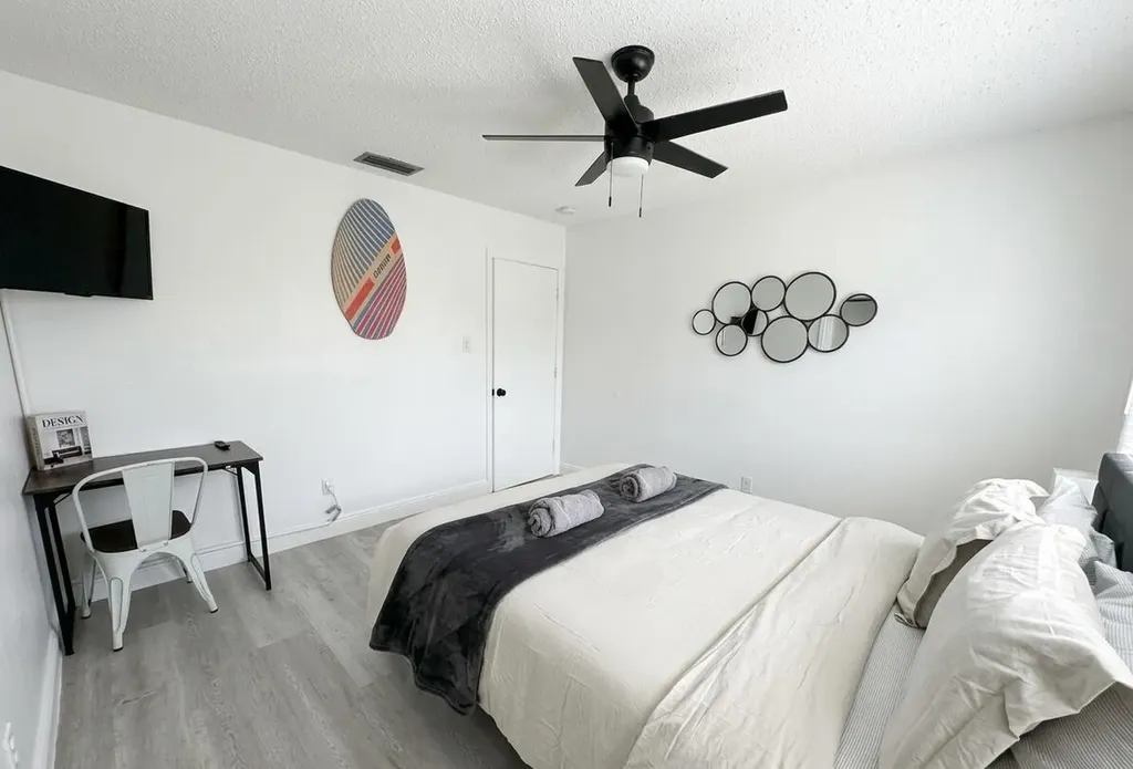 1524 N Victoria Park Road Fort Lauderdale FL 33304