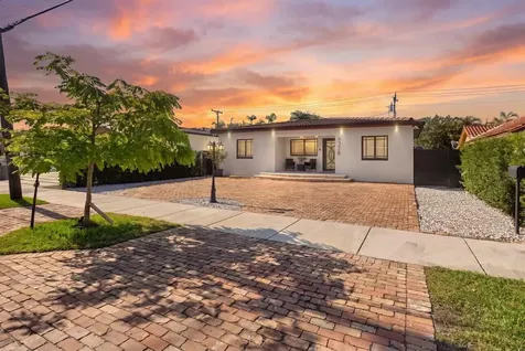 4328 SW 9th Terrace Miami FL 33134
