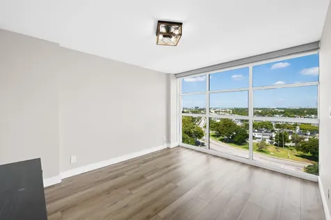 600 Parkview Drive Hallandale Beach FL 33009