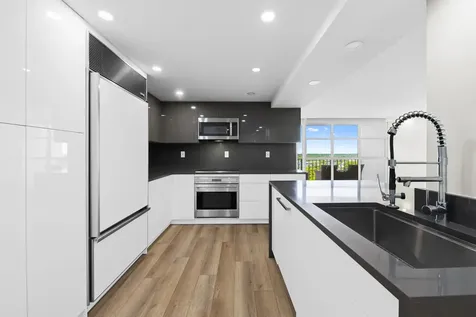 600 Parkview Drive Hallandale Beach FL 33009