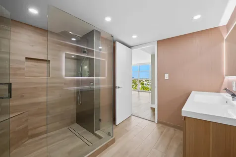 600 Parkview Drive Hallandale Beach FL 33009