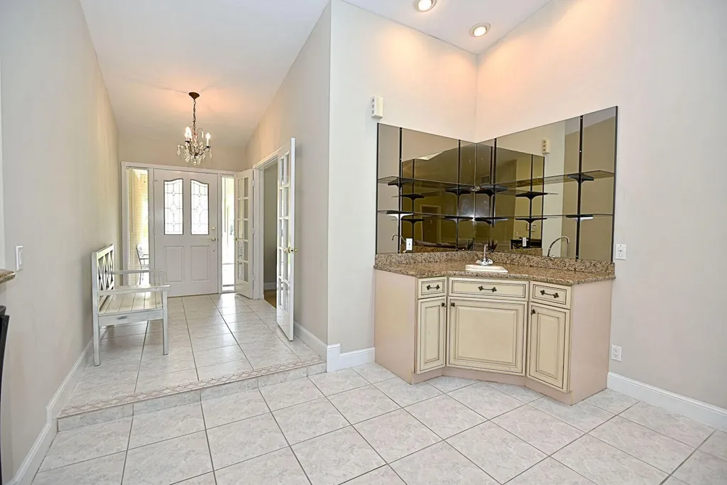 19 Dunbar Road Palm Beach Gardens FL 33418